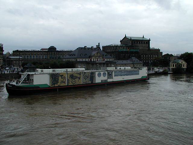 p8140572.jpg